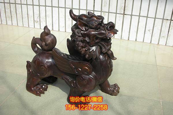 貔貅庭院雕塑，玻璃鋼材質(zhì)